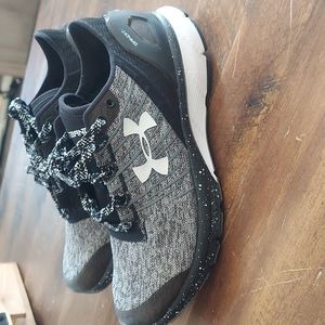 under armour running shoes